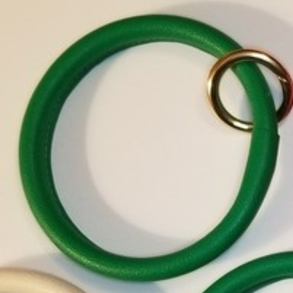 Kelly Green Bangle Key Ring